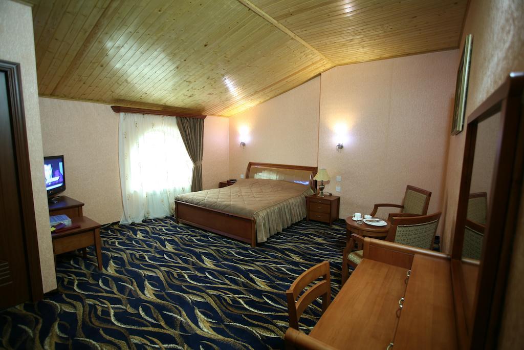 Nairi Hotel Jermuk Exterior photo