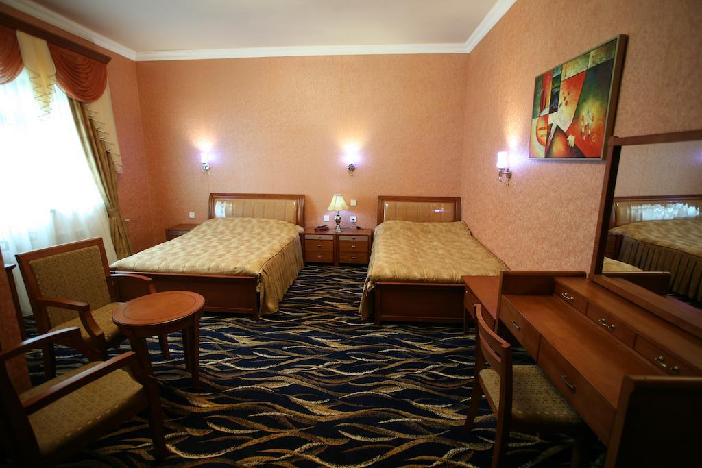 Nairi Hotel Jermuk Exterior photo