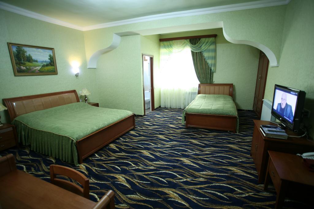 Nairi Hotel Jermuk Exterior photo